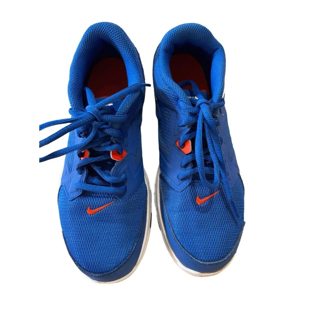 Youth Nike Sneakers, Size 4